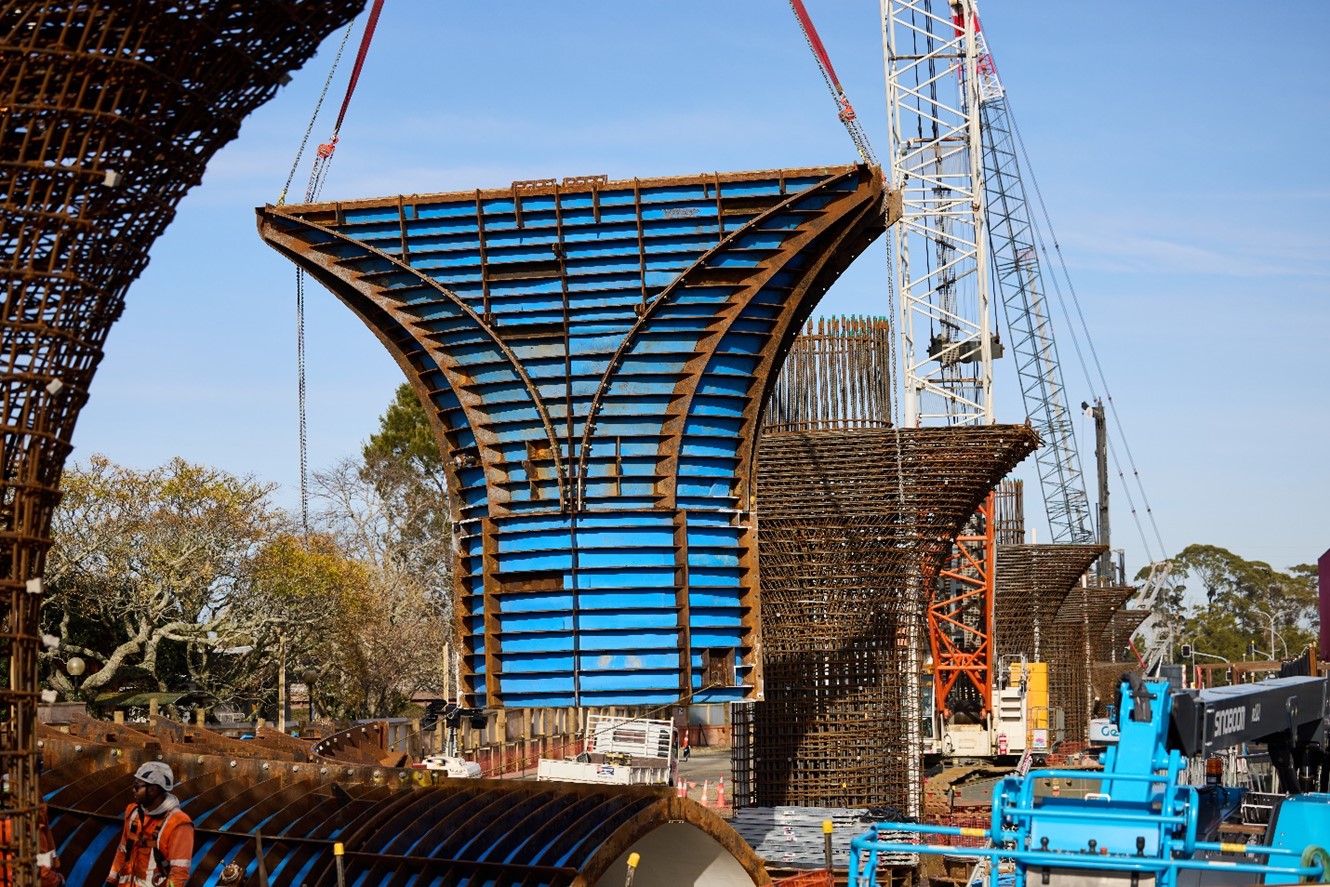 Rā Hihi (flyover) taking shape along Reeves Road